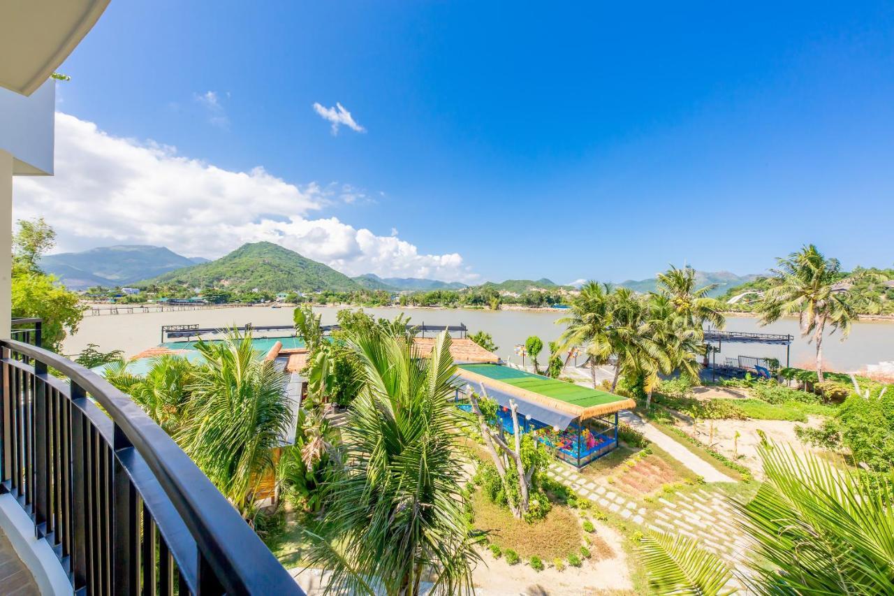 Oyo 426 Klaus Resort Нячанг Экстерьер фото